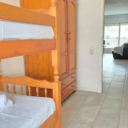 Bright With Two Balconies And A Seaside Pool Apartmán *