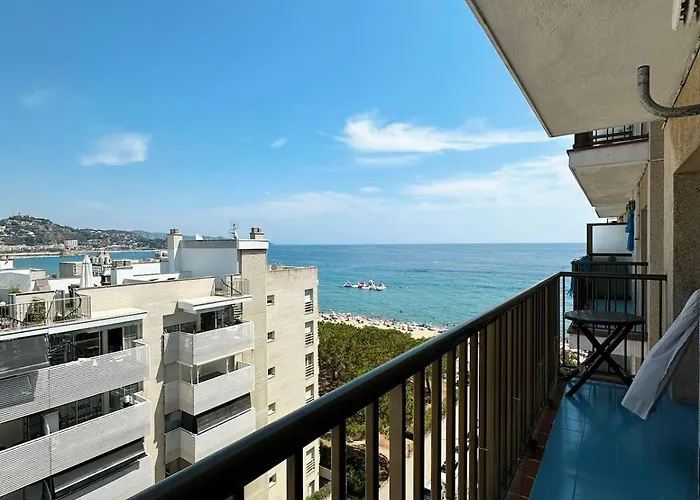 Bright With Two Balconies And A Seaside Pool * ブラナス